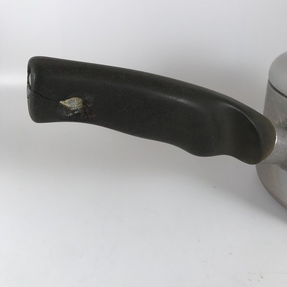 Vintage Wear Ever Saucepan 751 1 Qt. USA Made Heavy Aluminum Pot with Lid - Picture 6 of 15